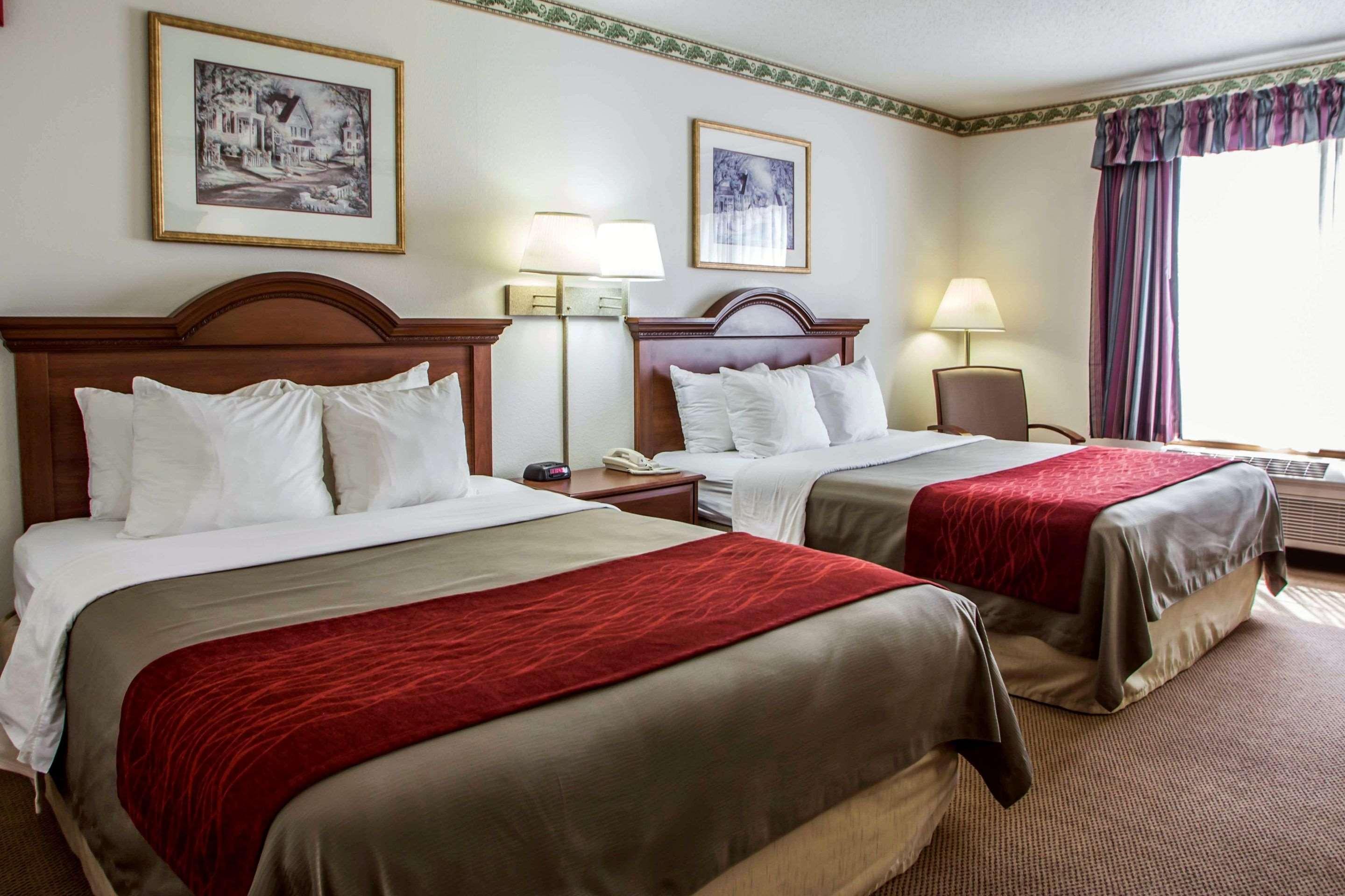 Comfort Inn & Suites Geneva- West Chicago Экстерьер фото