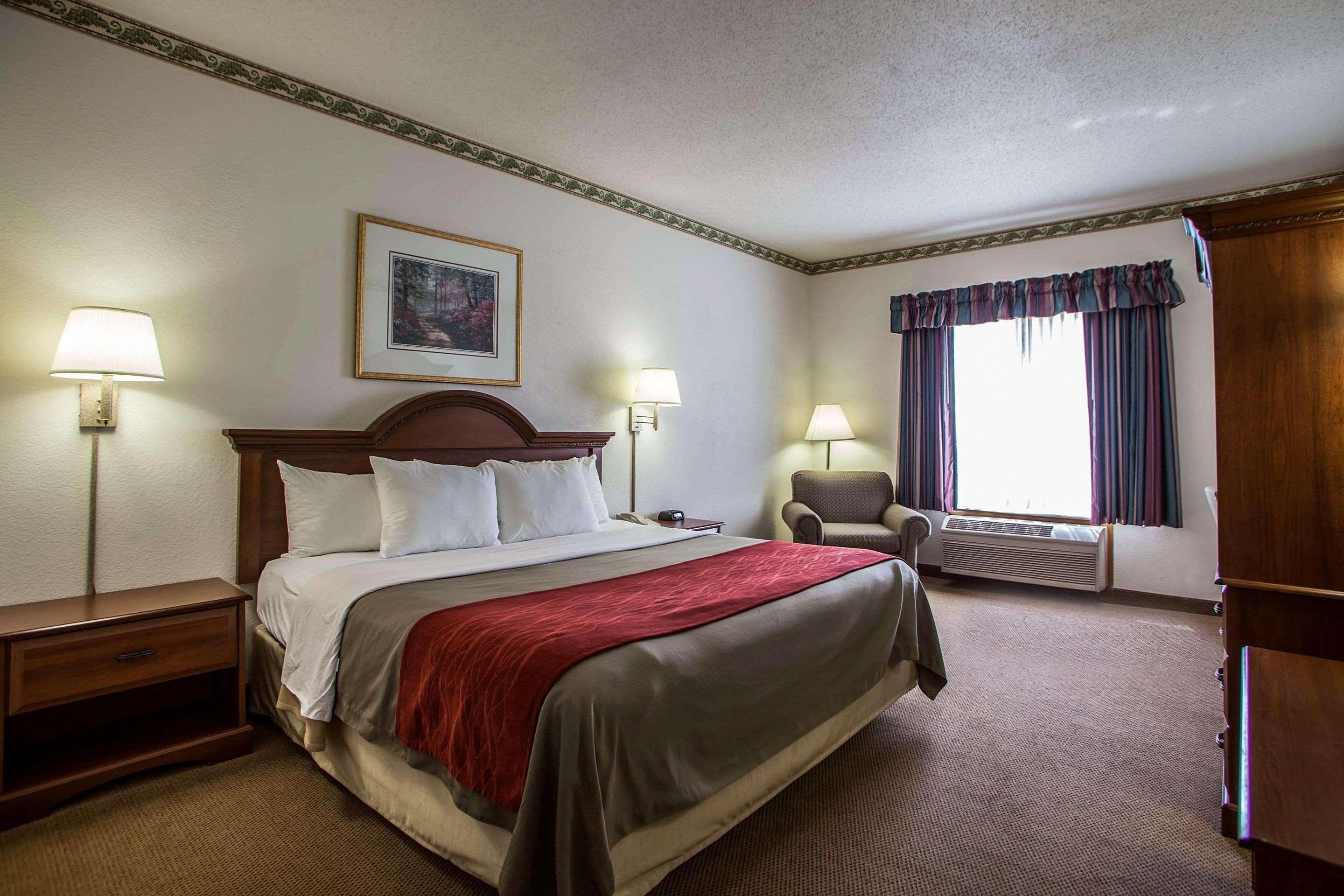 Comfort Inn & Suites Geneva- West Chicago Экстерьер фото
