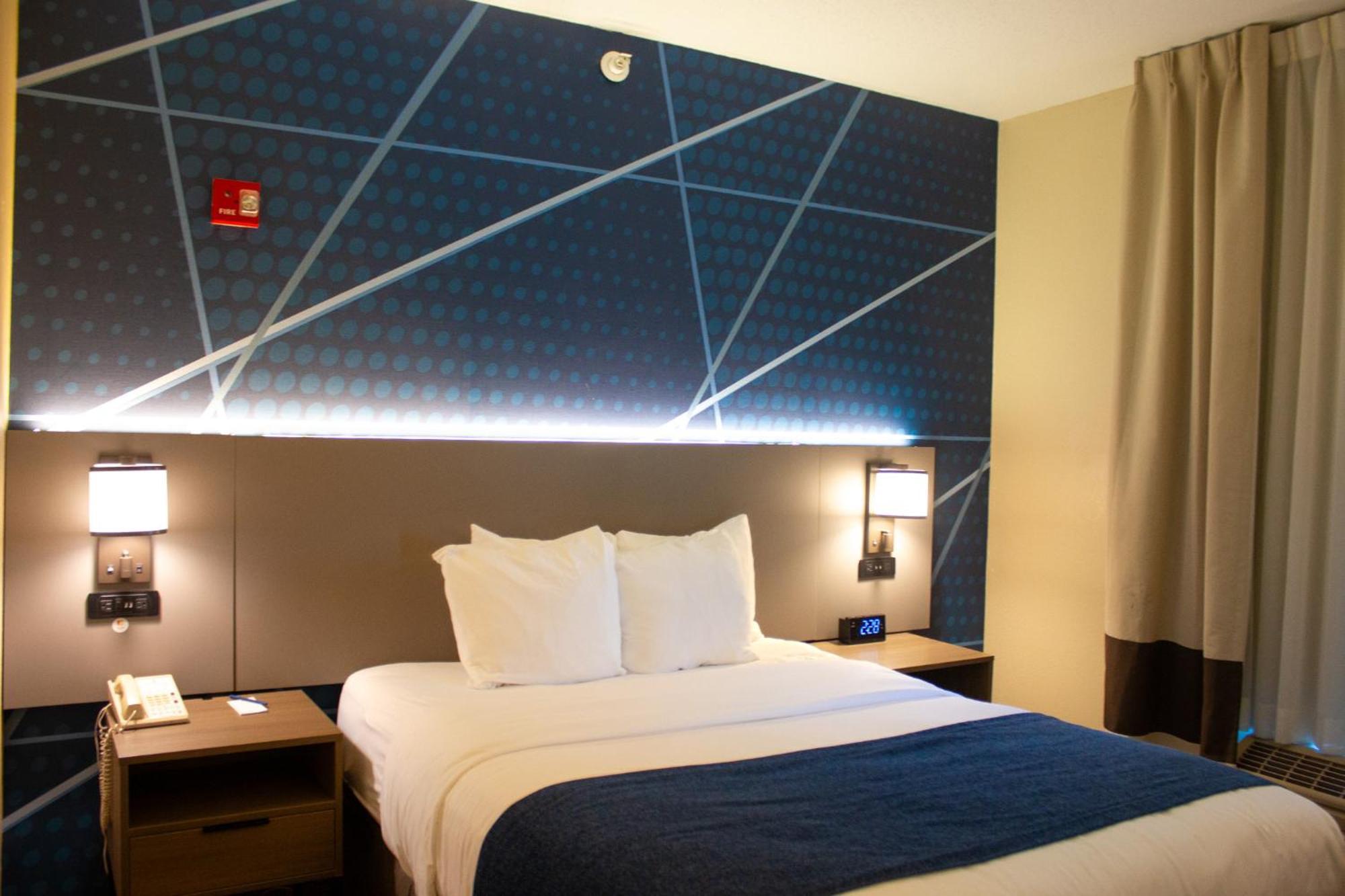 Comfort Inn & Suites Geneva- West Chicago Экстерьер фото