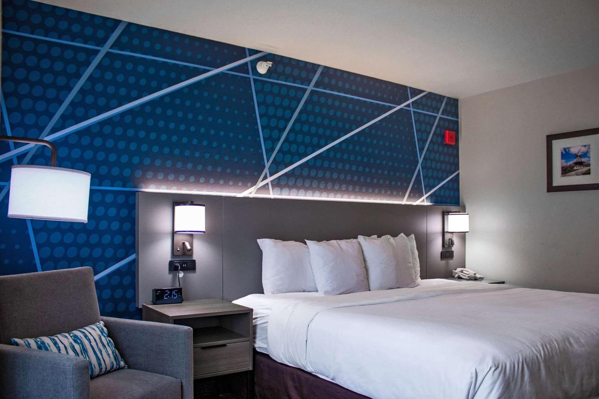 Comfort Inn & Suites Geneva- West Chicago Экстерьер фото