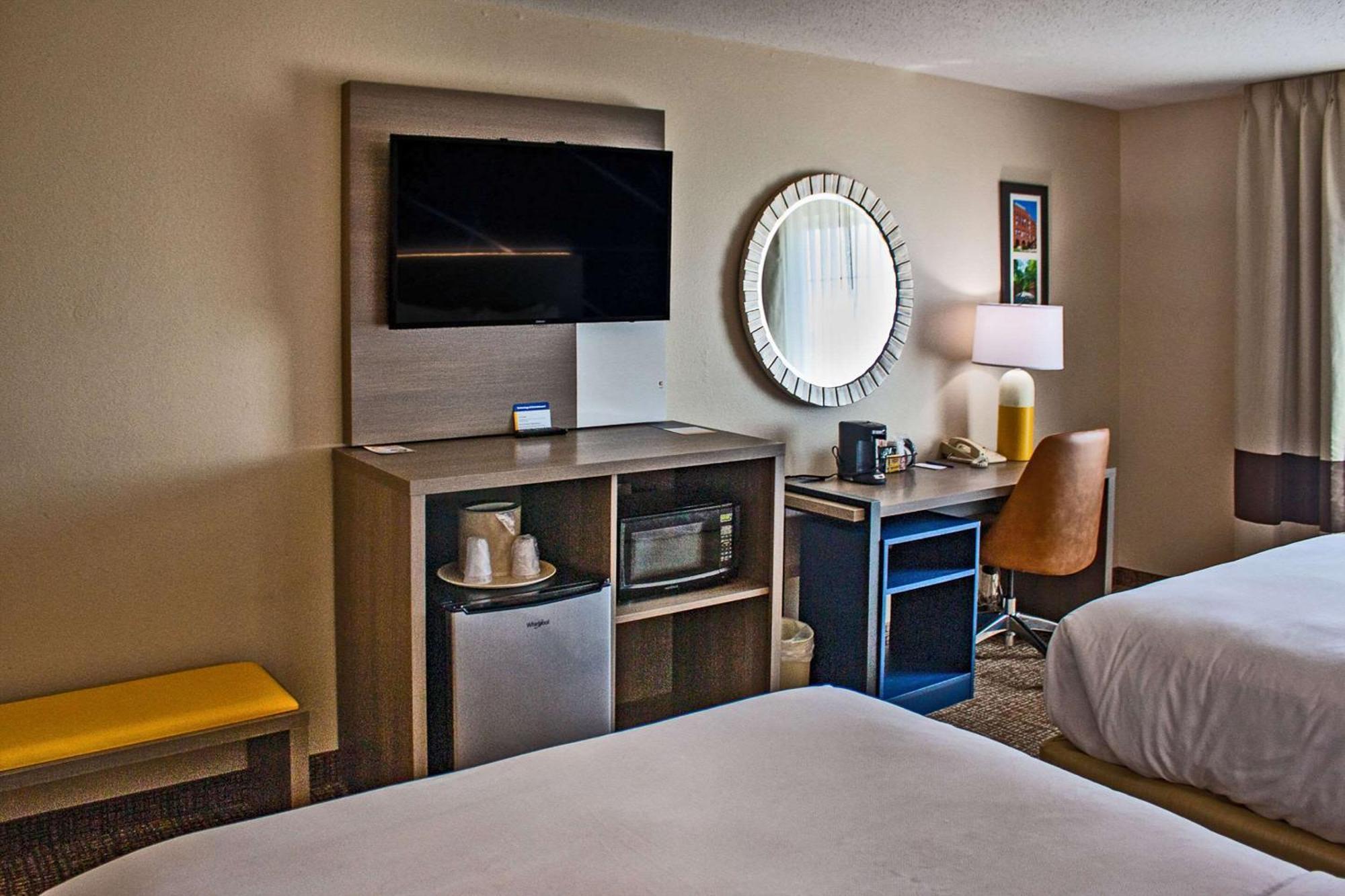 Comfort Inn & Suites Geneva- West Chicago Экстерьер фото